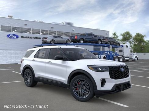 New 2026 Ford Explorer ST RWD image 7
