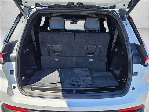 Used 2021 Jeep Grand Cherokee L Laredo RWD image 6