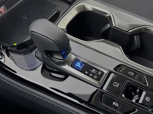 Used 2025 Lexus NX 250 FWD w/ Cold Area Package image 17