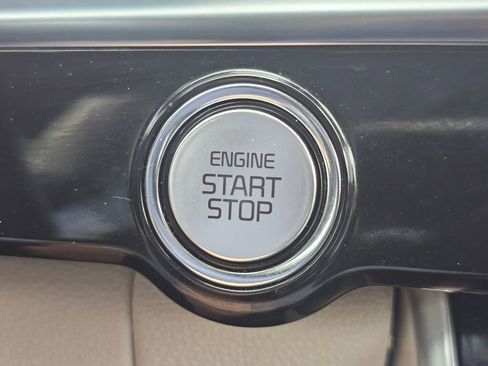 Used 2024 Kia Carnival SX Prestige FWD image 21