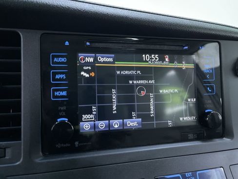 Used 2015 Toyota Sienna AWD image 22