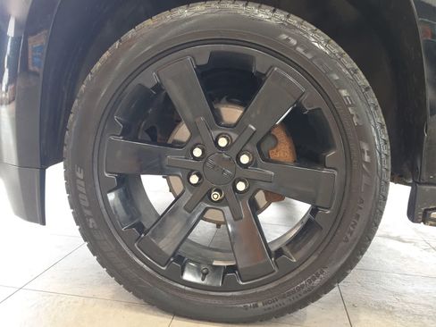 Used 2020 GMC Yukon Denali AWD/4WD image 13