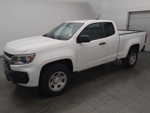 Used 2022 Chevrolet Colorado W/T RWD image 2