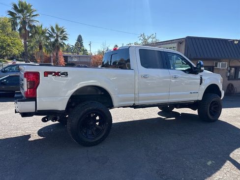 Used 2017 Ford F250 Platinum w/ Platinum Ultimate Package AWD/4WD image 7