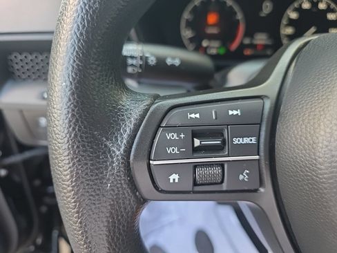 Used 2023 Honda CR-V EX image 17