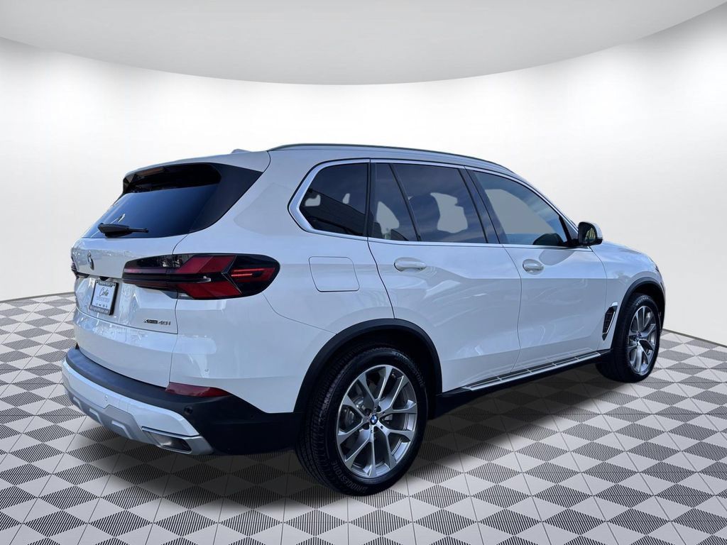 Used 2026 BMW X5 xDrive40i AWD/4WD image 7