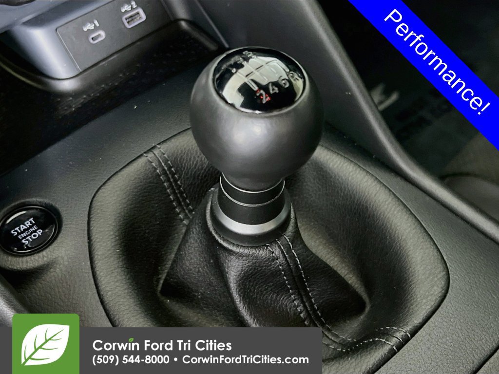 Used 2025 Nissan Z Performance w/ Floor Mat Package RWD image 9