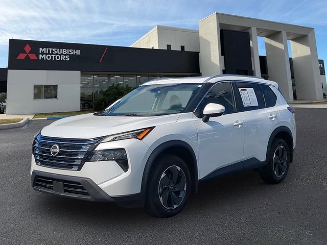 Used 2025 Nissan Rogue SV w/ SV Premium Package AWD/4WD image 1