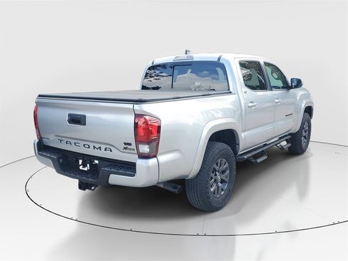 Used 2023 Toyota Tacoma SR5 w/ Technology Package image 7