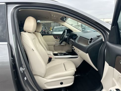 Used 2022 Mercedes-Benz GLA 250 4MATIC image 26