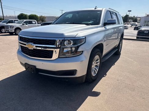 Used 2019 Chevrolet Tahoe LS RWD image 3