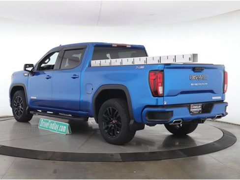 Used 2023 GMC Sierra 1500 Elevation w/ LPO, Elevation Black Package AWD/4WD image 8