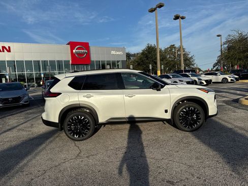 New 2026 Nissan Rogue Dark Armor image 5