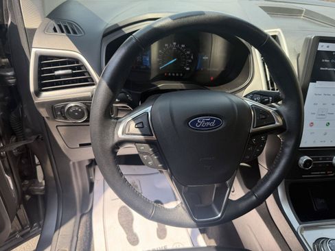 Used 2024 Ford Edge SEL AWD/4WD image 12