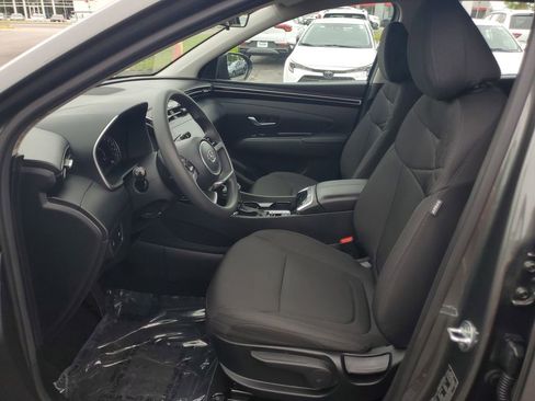 Used 2023 Hyundai Tucson SE FWD image 13