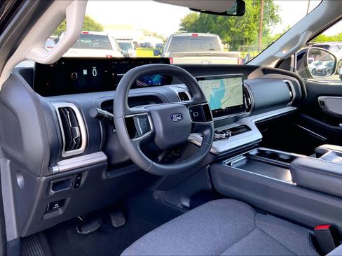 Certified 2025 Ford Expedition Active RWD image 16