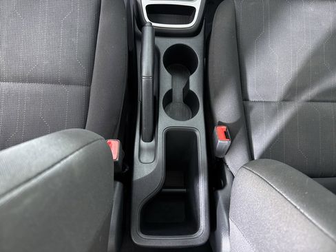 Used 2021 Hyundai Venue SE image 25