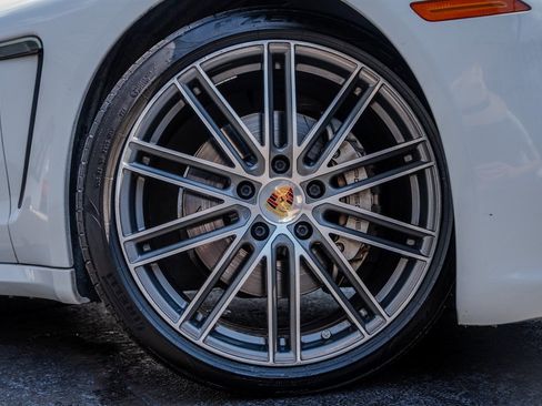 Used 2016 Porsche Panamera 4S w/ Premium Package Plus image 13