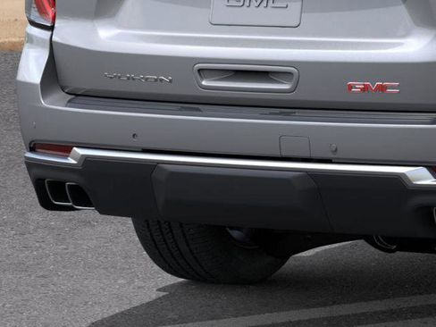 New 2026 GMC Yukon XL Denali w/ Denali Reserve Package image 14