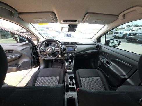 Used 2023 Nissan Versa S image 23