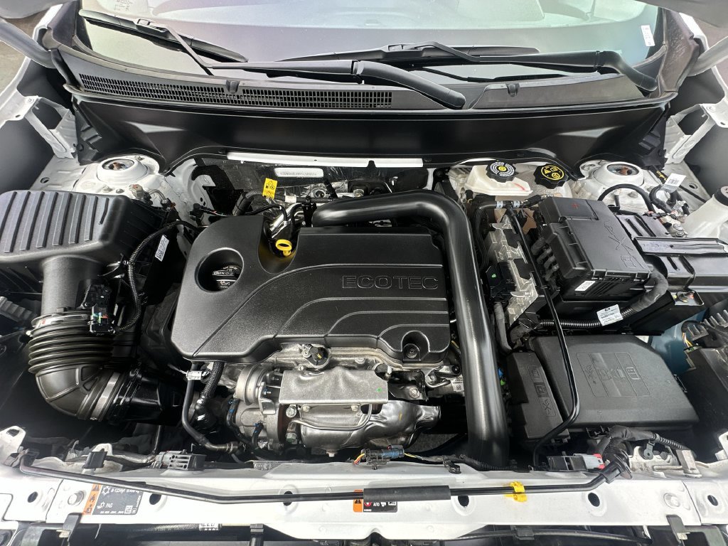 Used 2024 Chevrolet Equinox LT w/ LPO, Floor Liner Package AWD/4WD image 24
