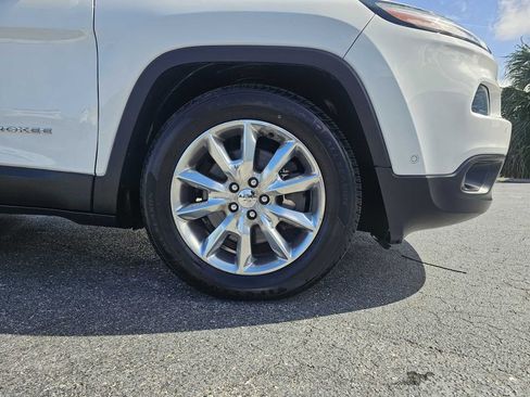 Used 2015 Jeep Cherokee Limited w/ Technology Group image 9