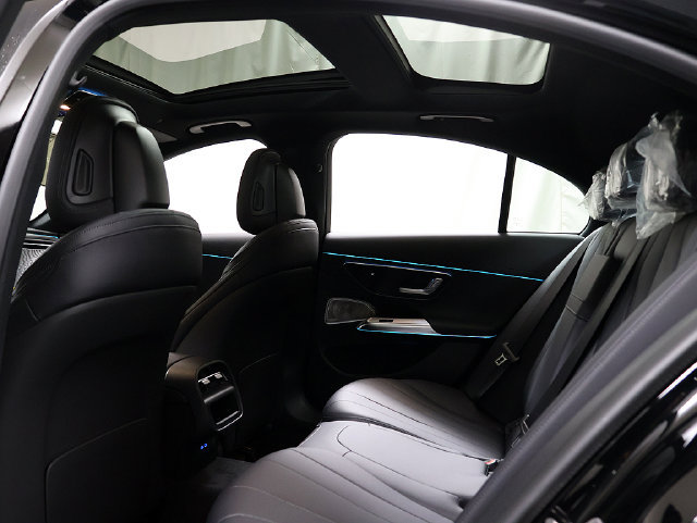 Used 2026 Mercedes-Benz E 450 4MATIC Sedan image 13