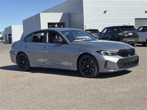 New 2026 BMW 330i Sedan w/ M Sport Package image 4