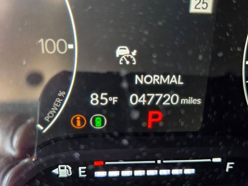 Used 2025 Honda Civic Sport image 34