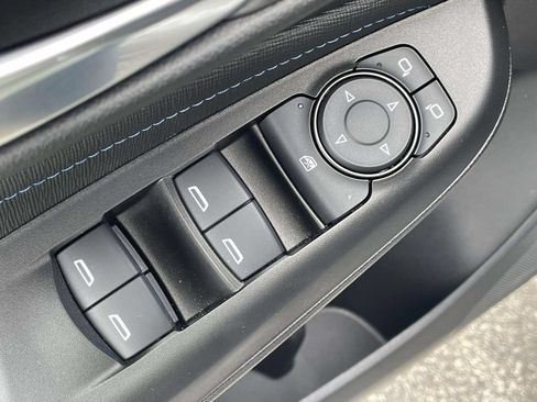 Used 2025 Buick Envista Sport Touring w/ Advanced Safety Package FWD image 20