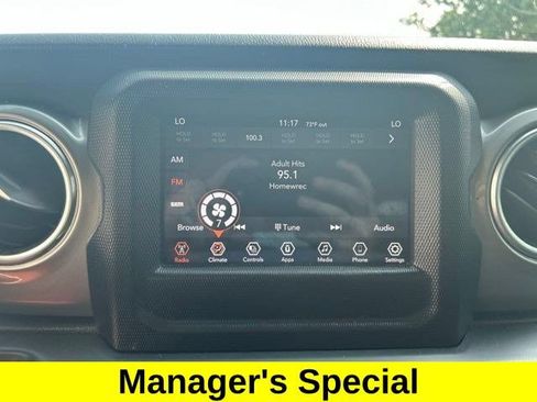 Used 2021 Jeep Wrangler Unlimited Sahara AWD/4WD image 19