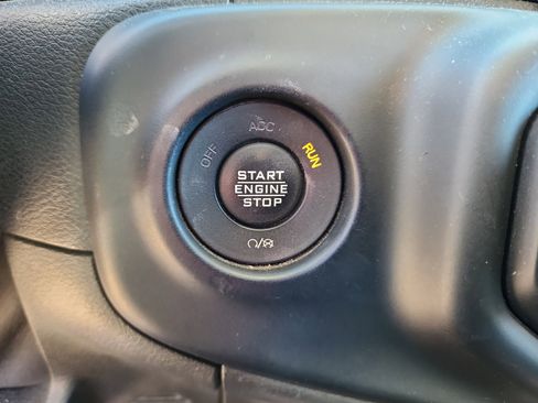 Used 2021 Jeep Wrangler Unlimited Sport image 19