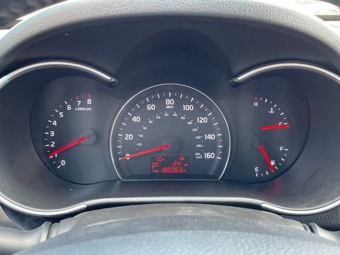 Used 2014 Kia Sorento LX image 32