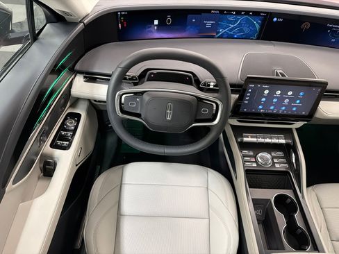 New 2026 Lincoln Nautilus Premier w/ Equipment Group 102A image 21