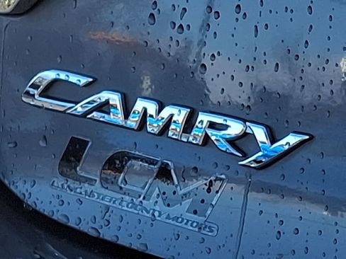 Used 2015 Toyota Camry LE image 30