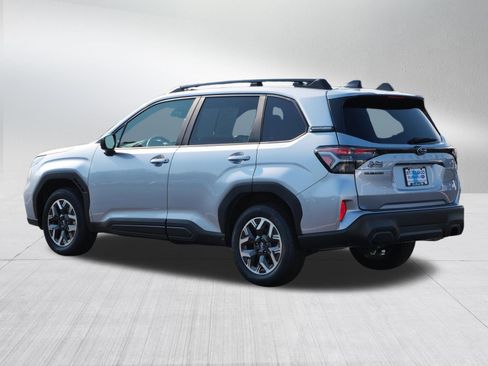 Used 2026 Subaru Forester Premium AWD/4WD image 5