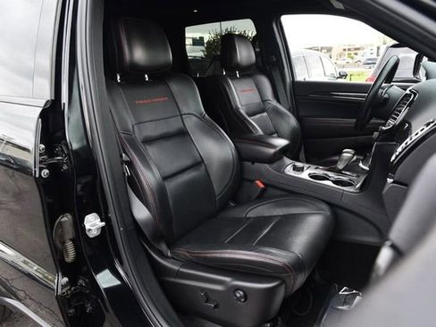 Used 2019 Jeep Grand Cherokee Trailhawk w/ Trailhawk Luxury Group AWD/4WD image 23