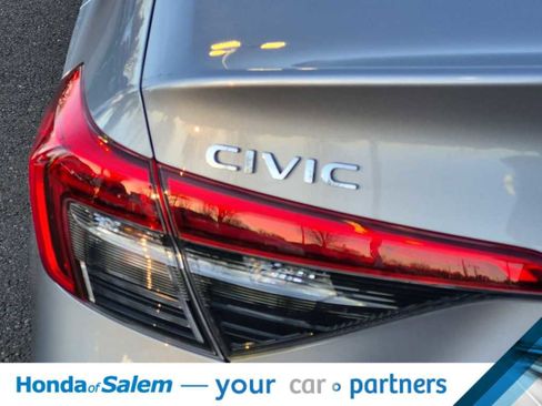 Used 2024 Honda Civic EX image 7