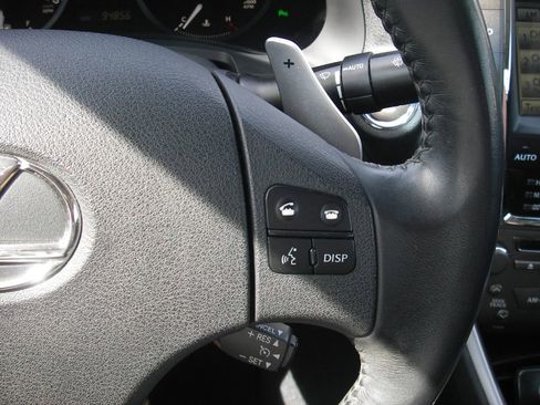 Used 2010 Lexus IS 250C image 26