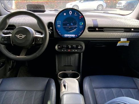 Certified 2025 MINI Cooper S FWD image 17