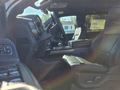 New 2025 Ford F150 Lariat w/ Equipment Group 502A High image 9