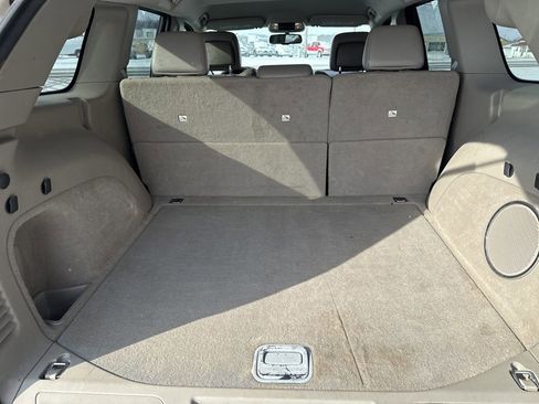 Used 2011 Jeep Grand Cherokee Laredo image 24