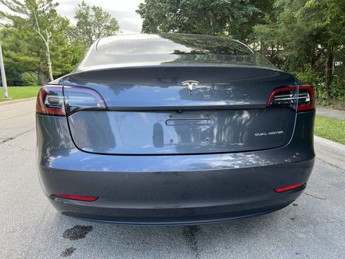 Used 2018 Tesla Model 3 Long Range image 5