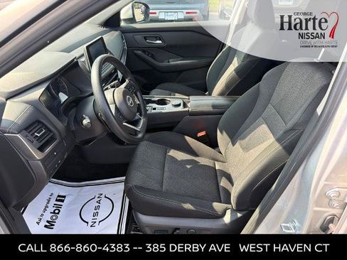 Certified 2024 Nissan Rogue SV AWD/4WD image 14