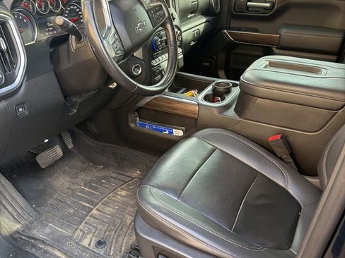 Used 2021 Chevrolet Silverado 1500 RST w/ Convenience Package II AWD/4WD image 3