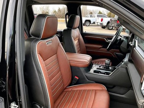 Used 2024 GMC Sierra 1500 Denali Ultimate image 30