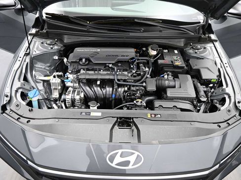 New 2026 Hyundai Elantra Sport FWD image 22