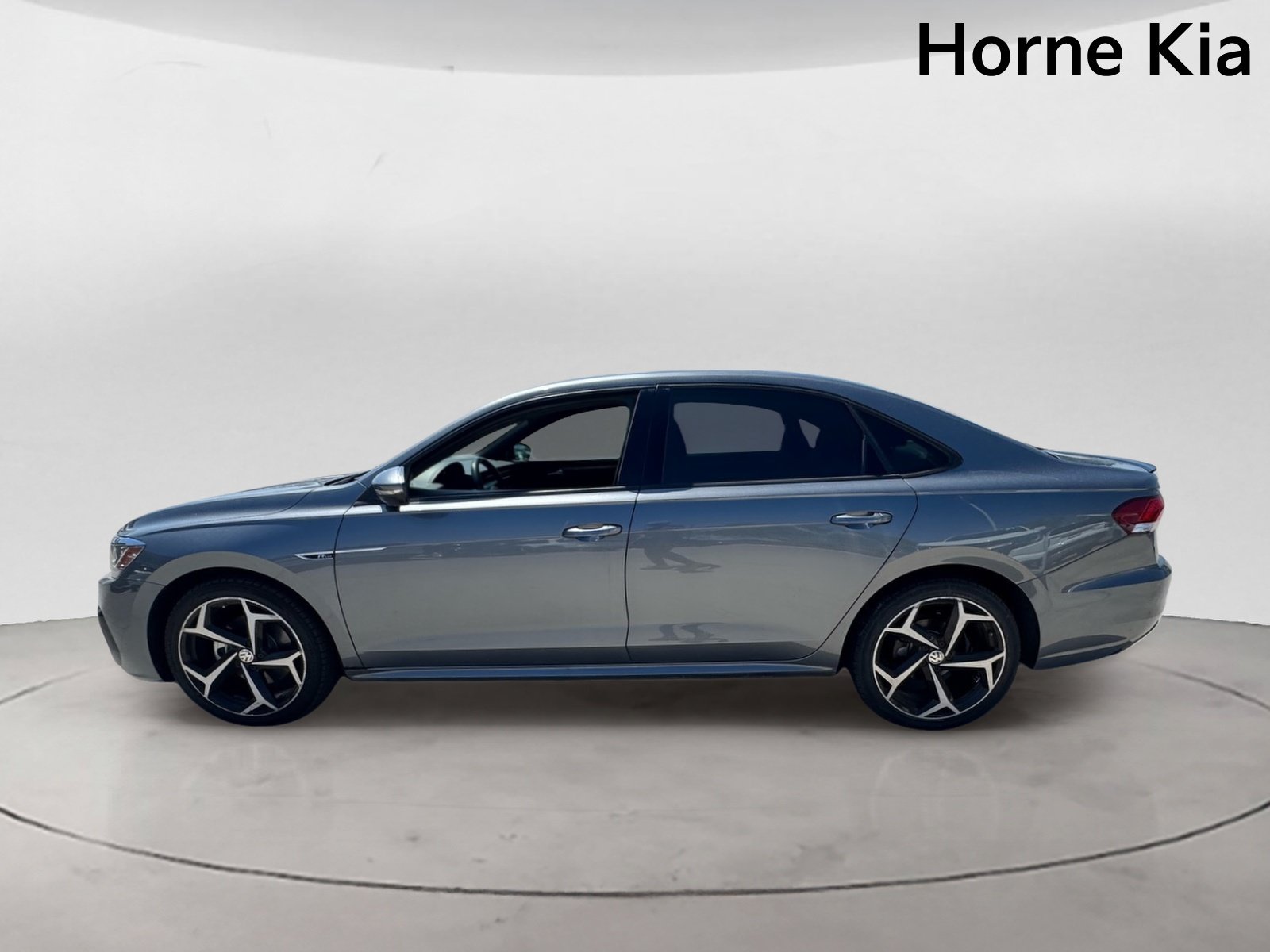 Used 2021 Volkswagen Passat 2.0T R-Line FWD image 6