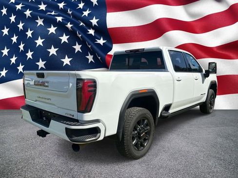 Used 2024 GMC Sierra 2500 AT4 w/ AT4 Premium Plus Package AWD/4WD image 16
