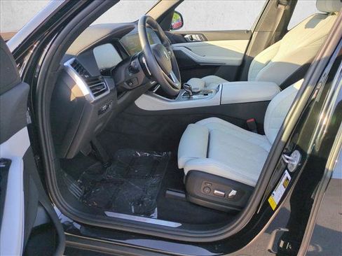 Used 2023 BMW X5 sDrive40i w/ Parking Assistance Package RWD image 17